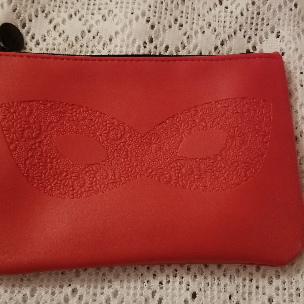 Ipsy makeup bag